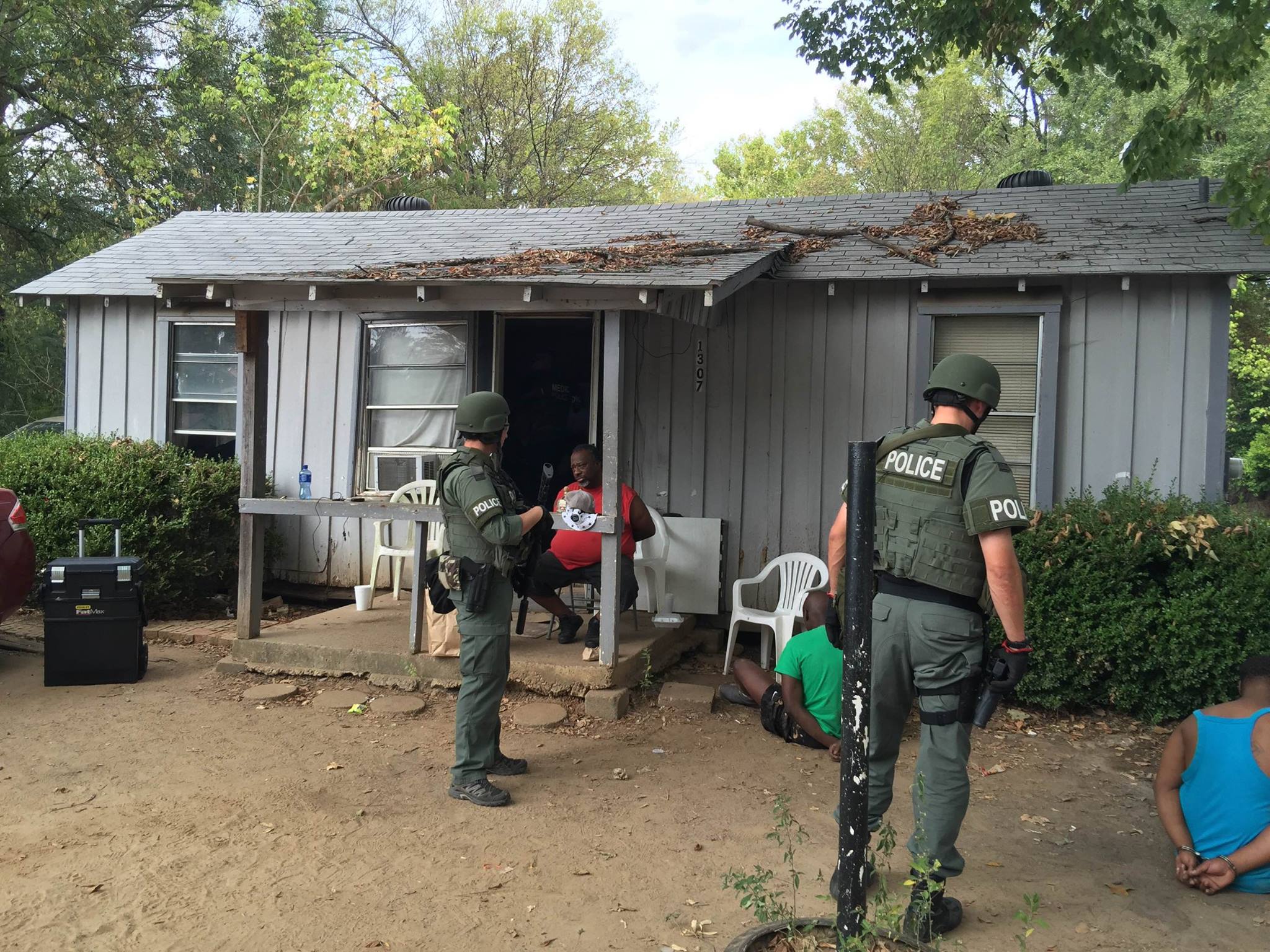 Five Arrested In Longview SWAT Drug Bust | Cbs19.tv